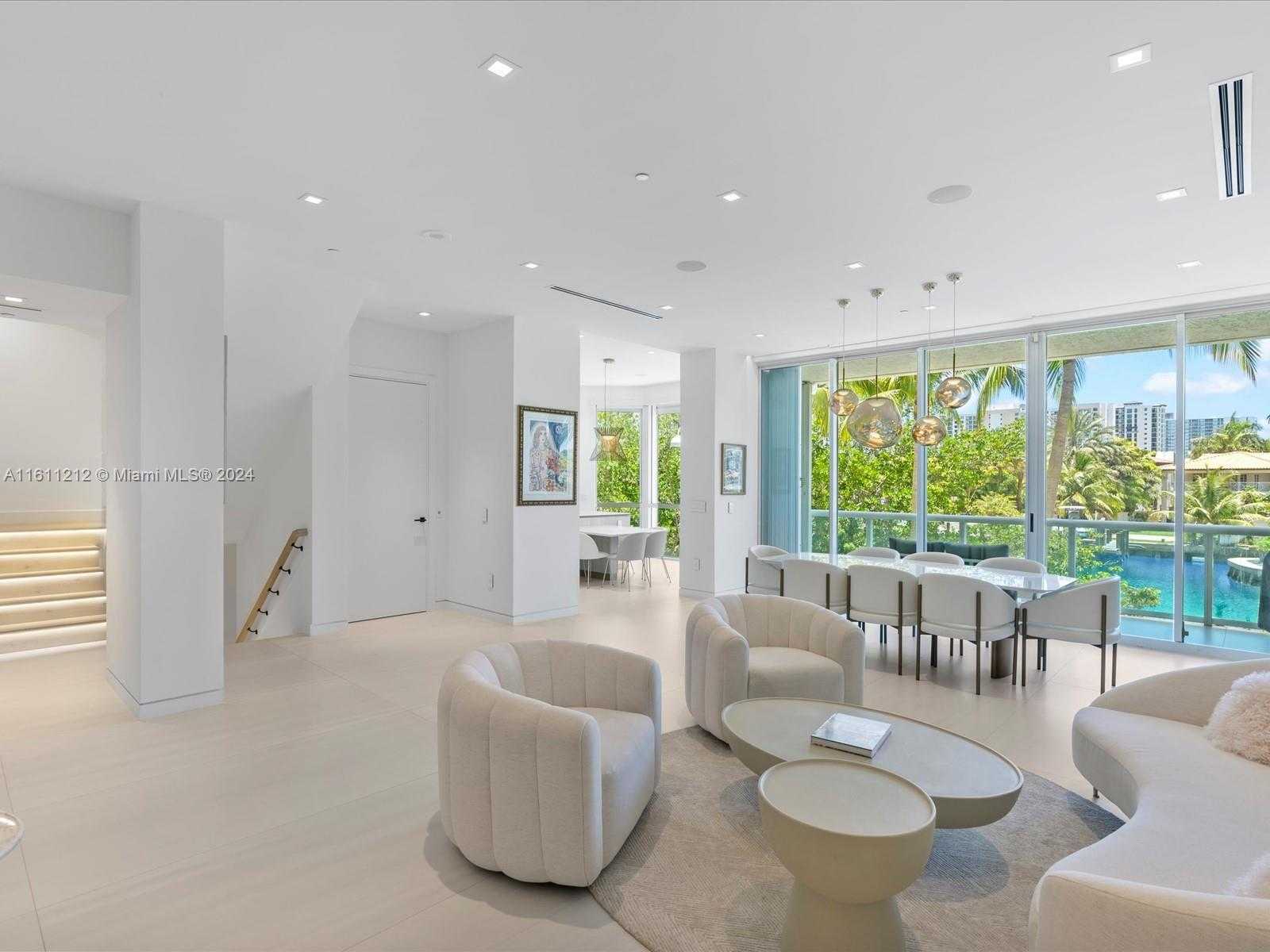 Small Image of 16500 COLLINS AVE #TH-8, Sunny Isles Beach Number 5