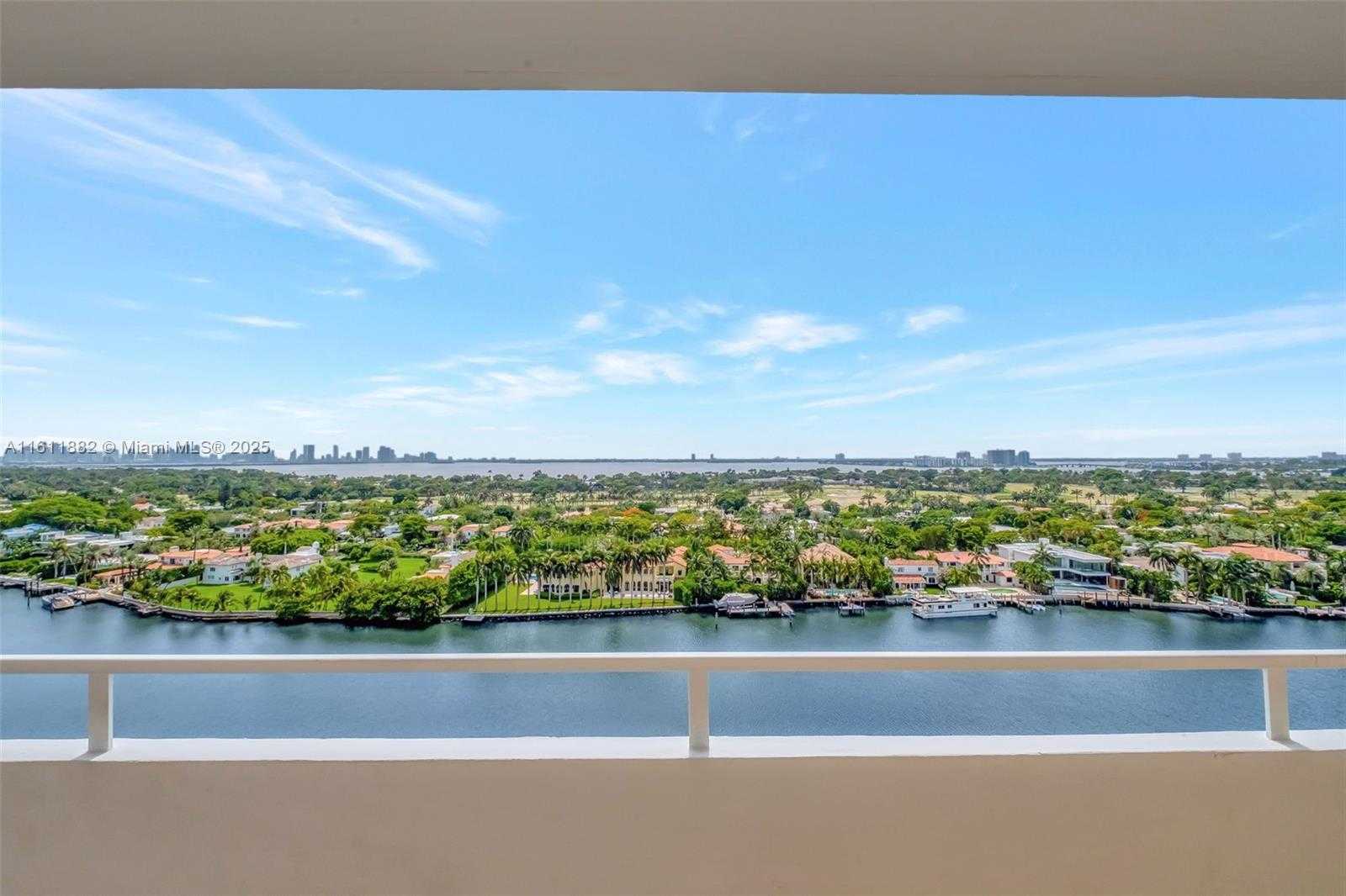 Small Image of 5600 COLLINS AVE #16F, Miami Beach Number 3