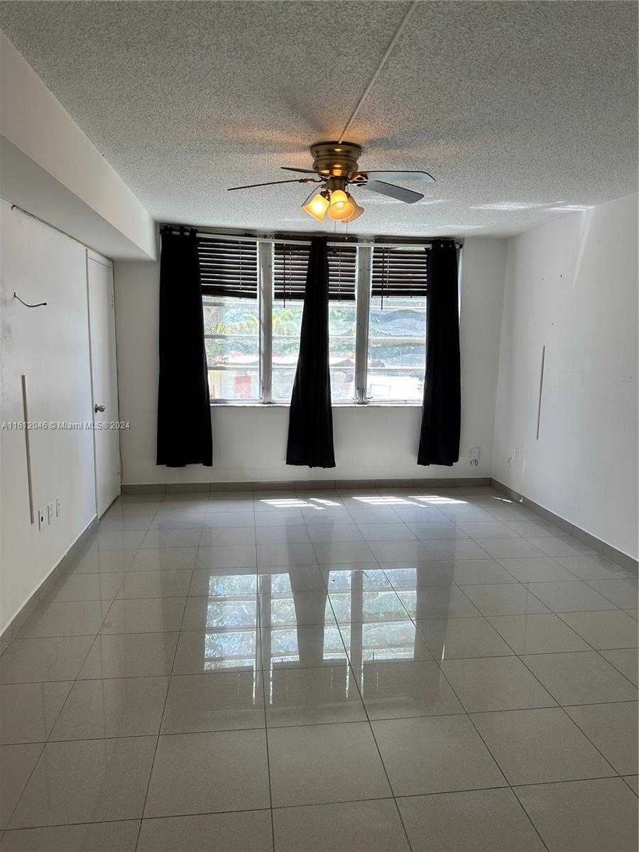 Small Image of 1750 NORTH EAST 191ST ST #206-1, Miami Number 13