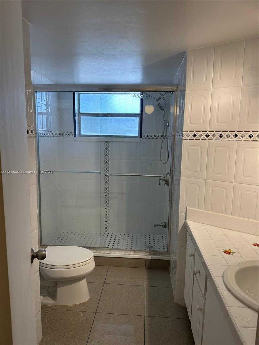 Small Image of 1750 NORTH EAST 191ST ST #206-1, Miami Number 15