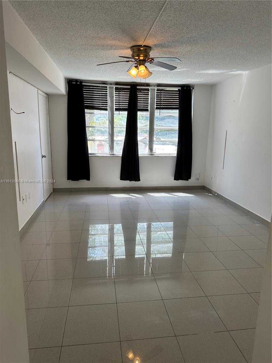 Small Image of 1750 NORTH EAST 191ST ST #206-1, Miami Number 16