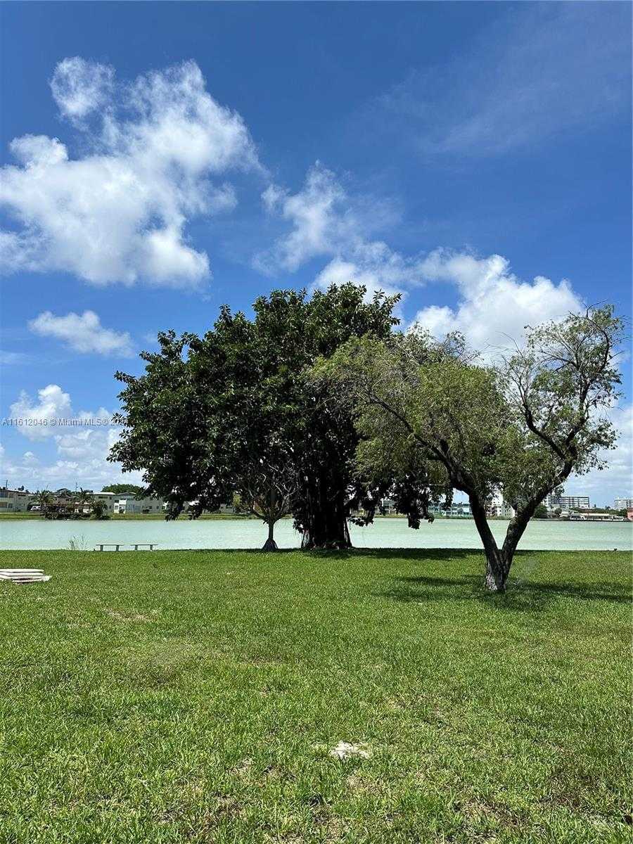 Small Image of 1750 NORTH EAST 191ST ST #206-1, Miami Number 20