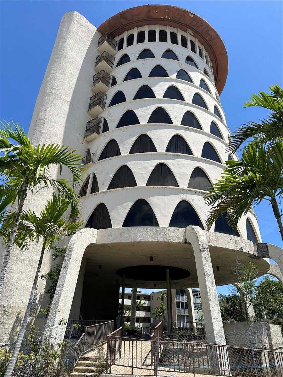 Small Image of 1750 NORTH EAST 191ST ST #206-1, Miami Number 34