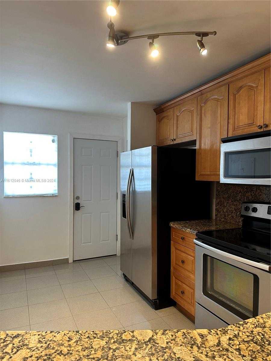 Small Image of 1750 NORTH EAST 191ST ST #206-1, Miami Number 5