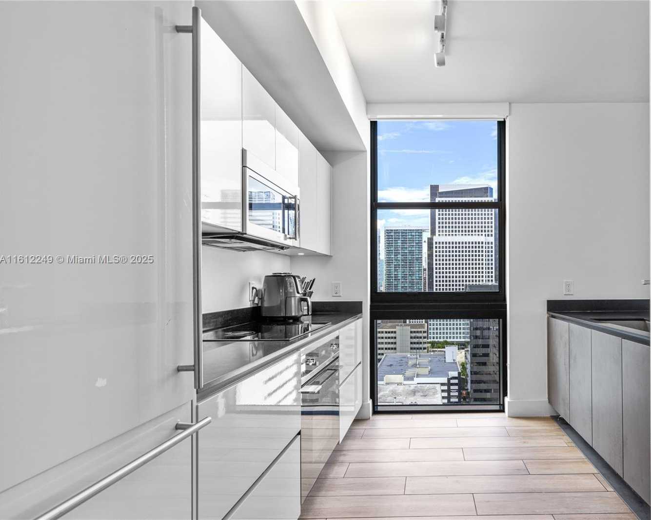Small Image of 1010 BRICKELL AVE #2201, Miami Number 10