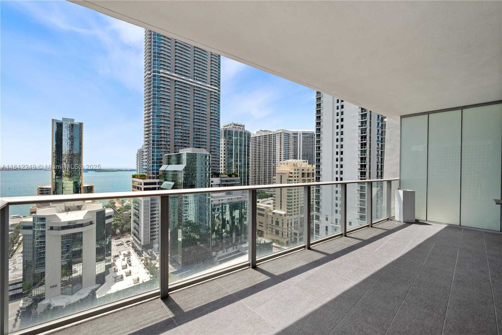 Small Image of 1010 BRICKELL AVE #2201, Miami Number 3