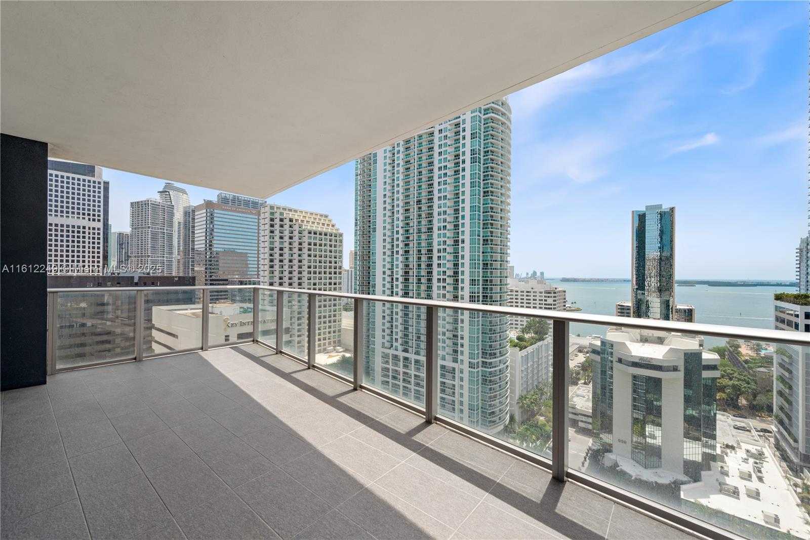 Small Image of 1010 BRICKELL AVE #2201, Miami Number 4