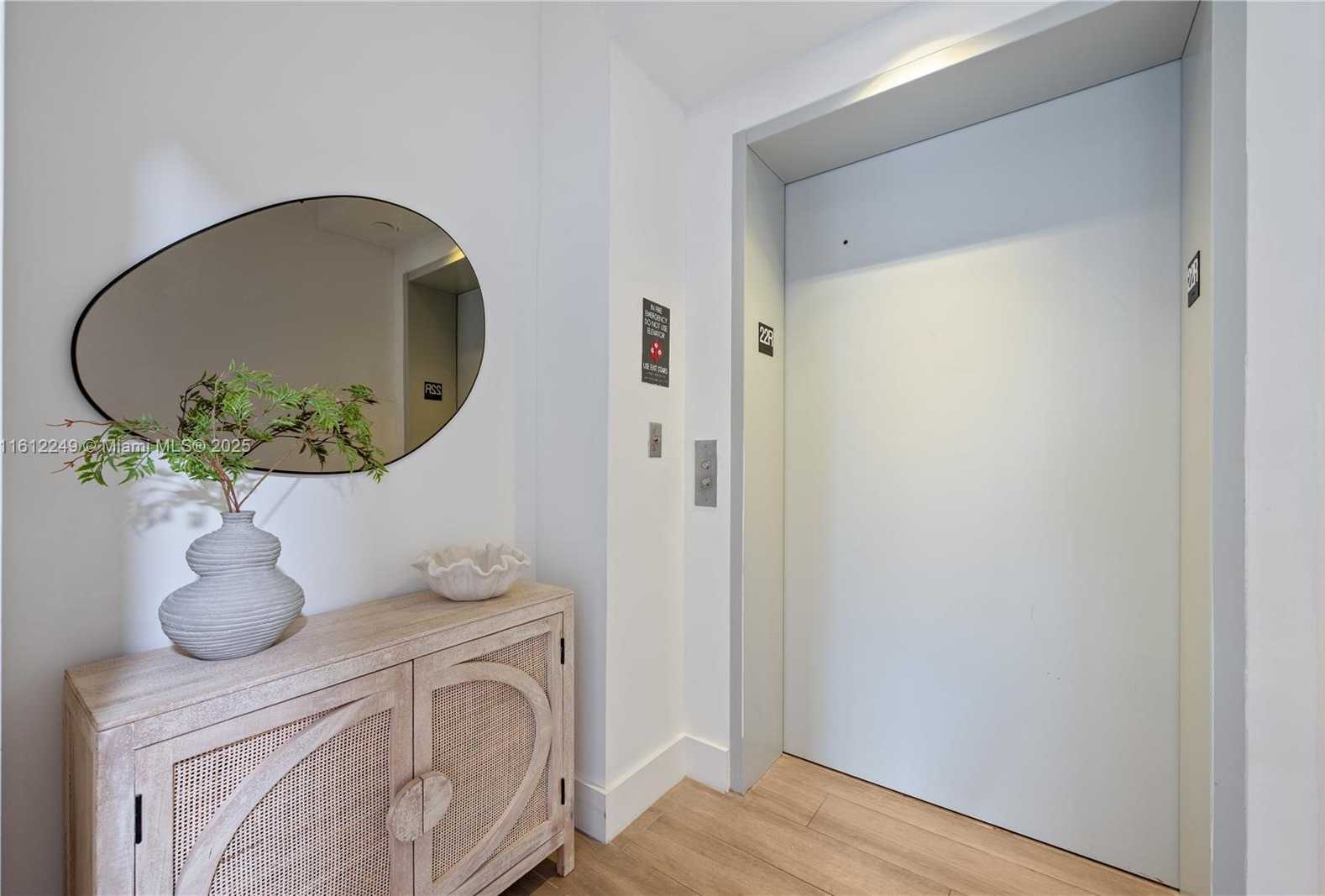 Small Image of 1010 BRICKELL AVE #2201, Miami Number 6