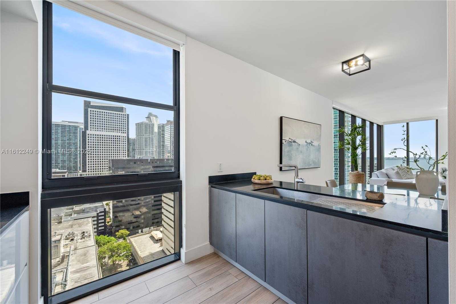 Small Image of 1010 BRICKELL AVE #2201, Miami Number 9