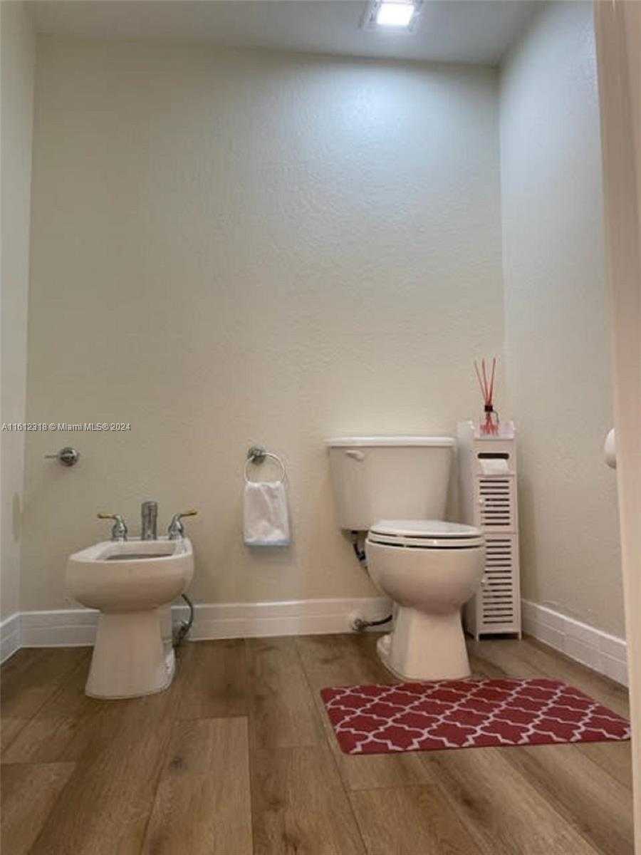 Small Image of 10700 NORTH WEST 66TH ST #304, Doral Number 15