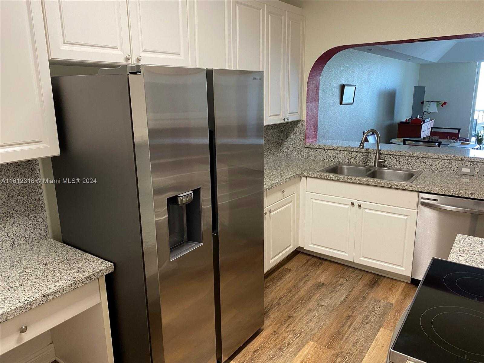 Small Image of 10700 NORTH WEST 66TH ST #304, Doral Number 3