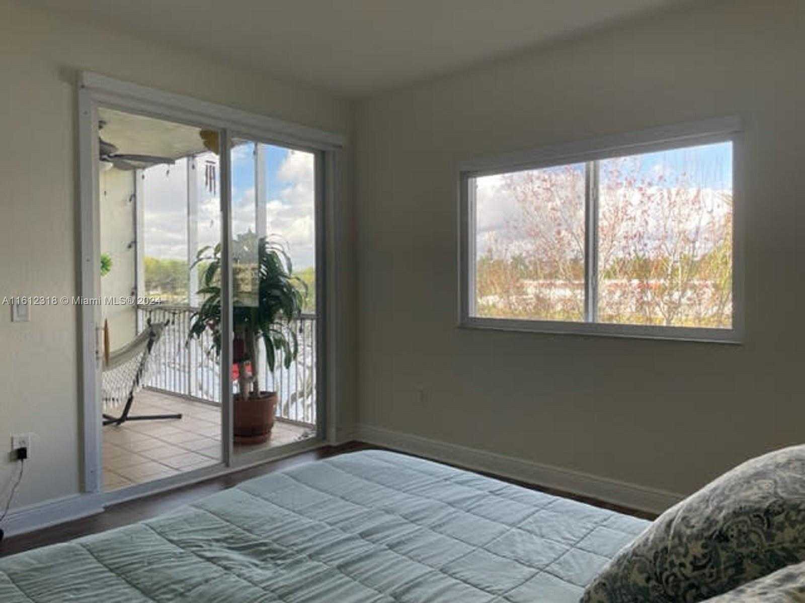 Small Image of 10700 NORTH WEST 66TH ST #304, Doral Number 9