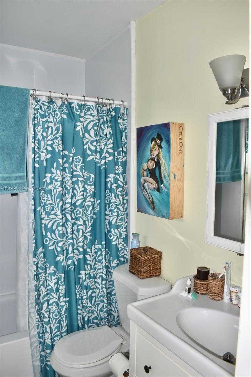 Small Image of 5300 WASHINGTON ST #D309, Hollywood Number 11