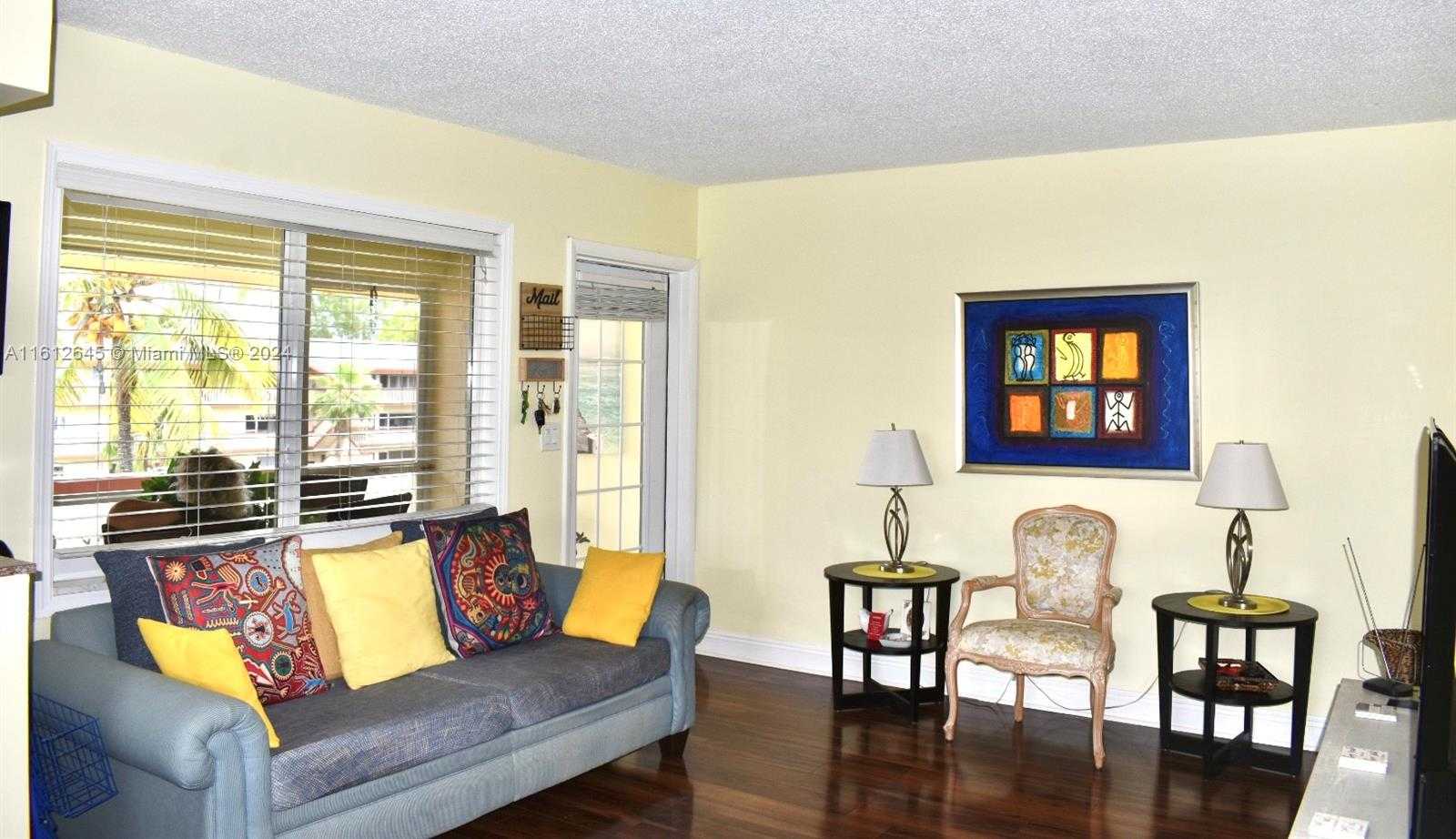 Small Image of 5300 WASHINGTON ST #D309, Hollywood Number 4