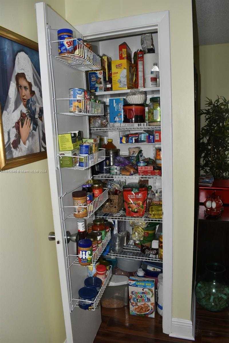 Small Image of 5300 WASHINGTON ST #D309, Hollywood Number 5