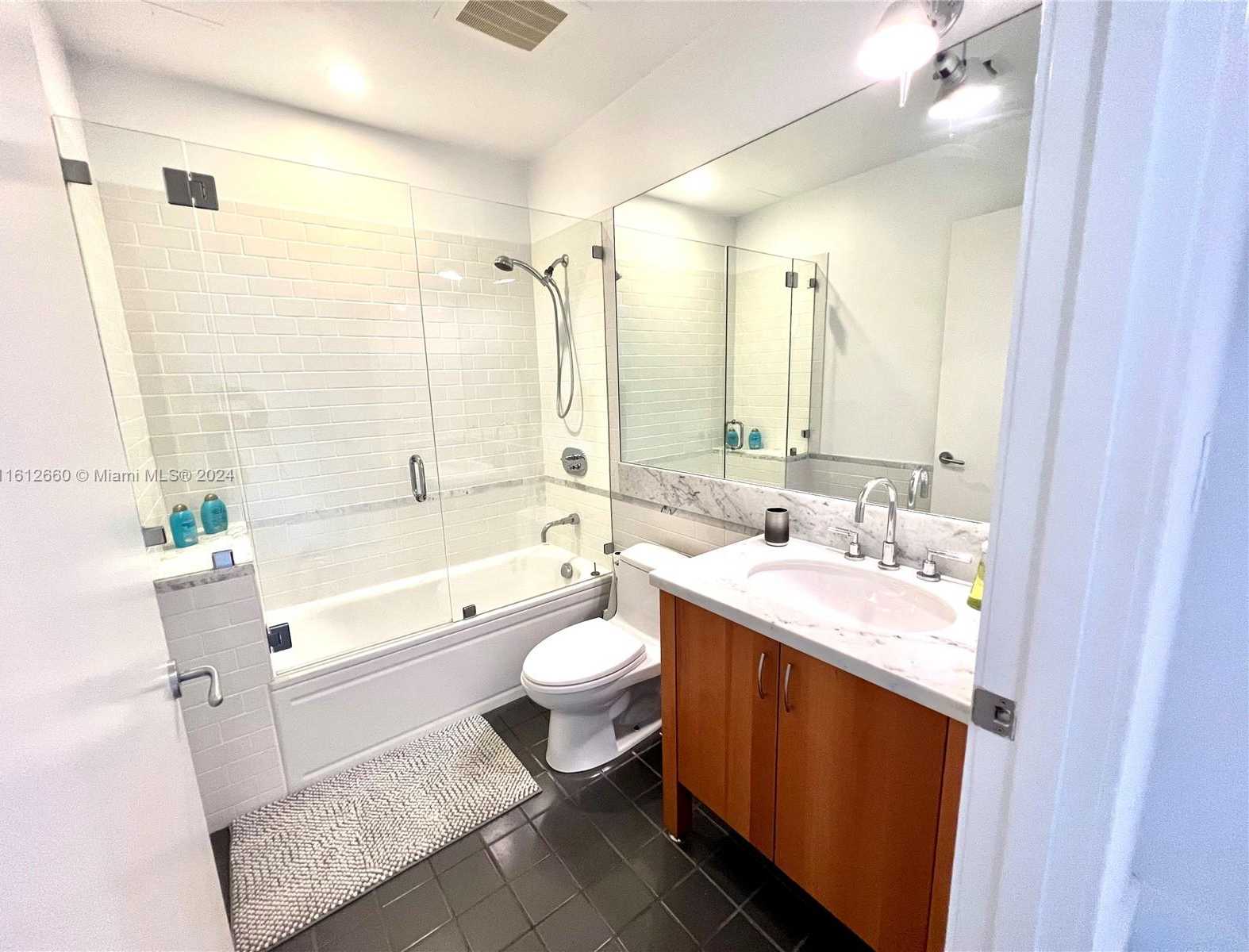 Small Image of 6101 AQUA AVE #303, Miami Beach Number 22