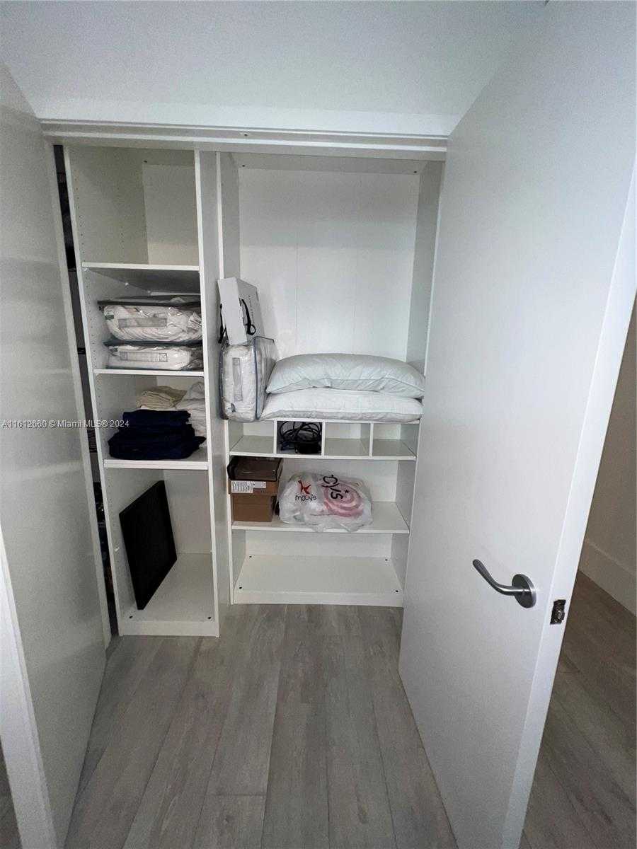 Small Image of 6101 AQUA AVE #303, Miami Beach Number 26