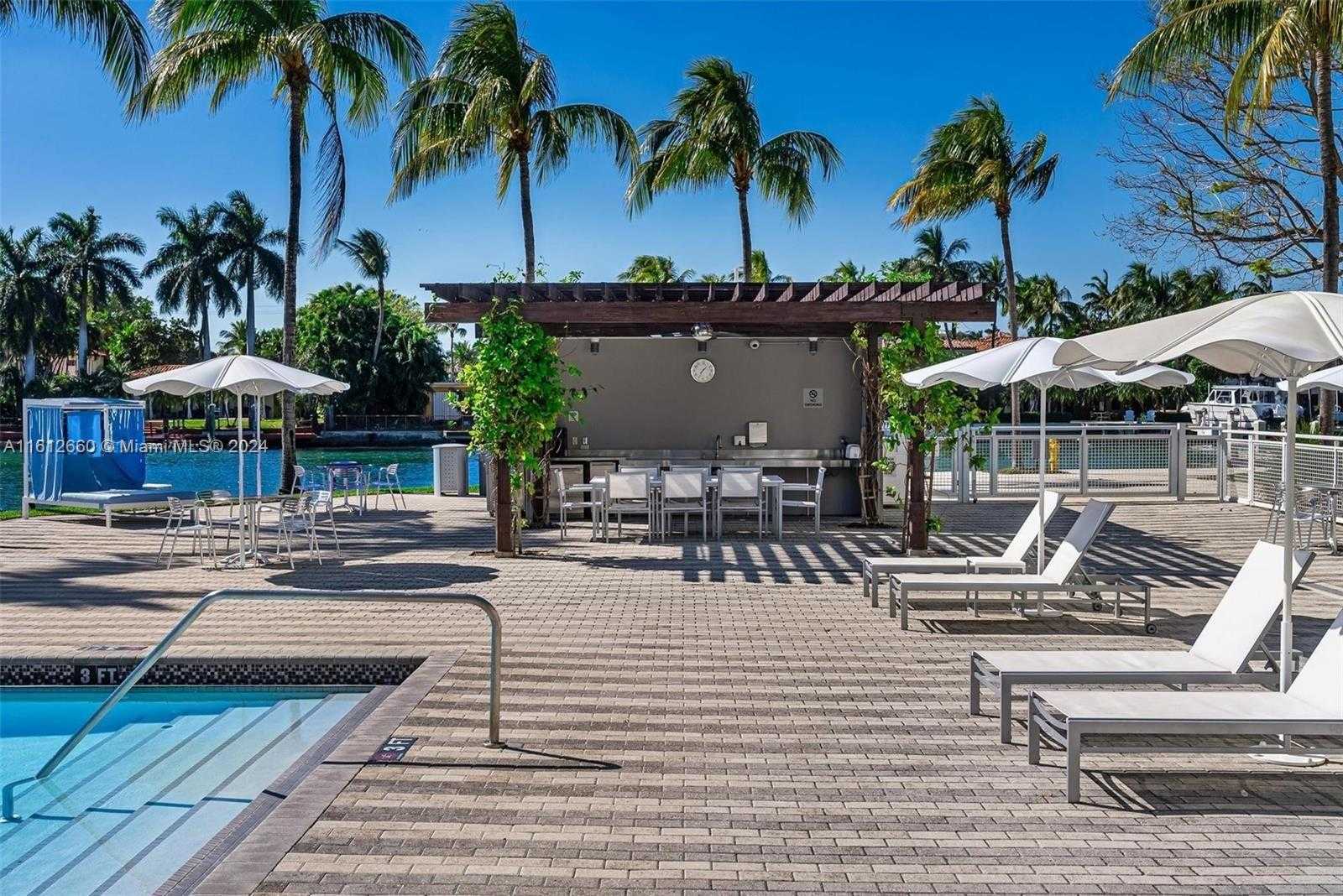 Small Image of 6101 AQUA AVE #303, Miami Beach Number 29