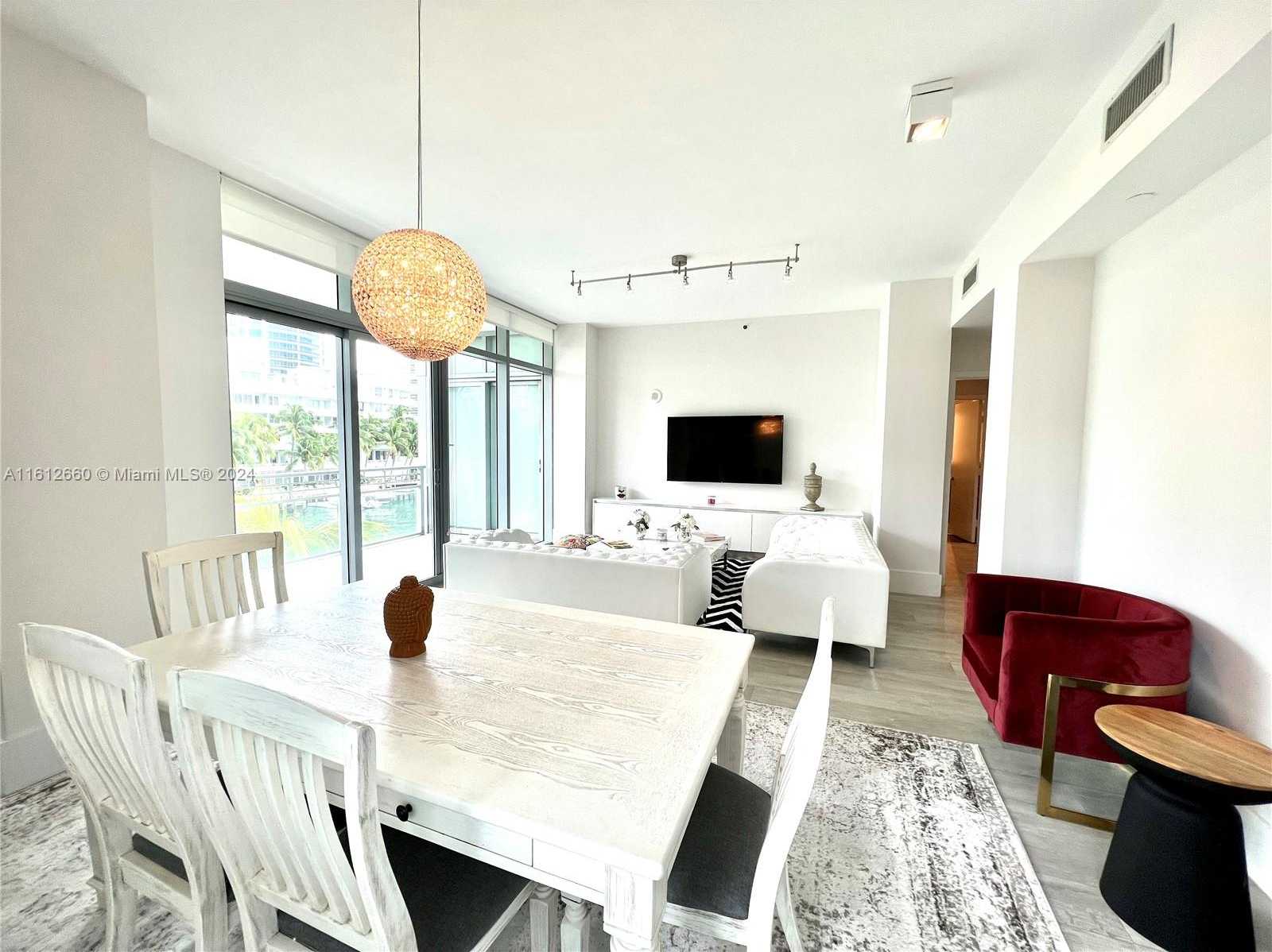 Small Image of 6101 AQUA AVE #303, Miami Beach Number 9