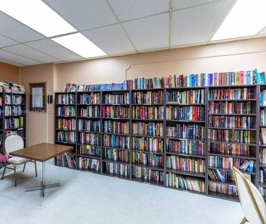 Small Image of 2271 NW 47th Terrace, Lauderhill, FL 33313, USA Number 26