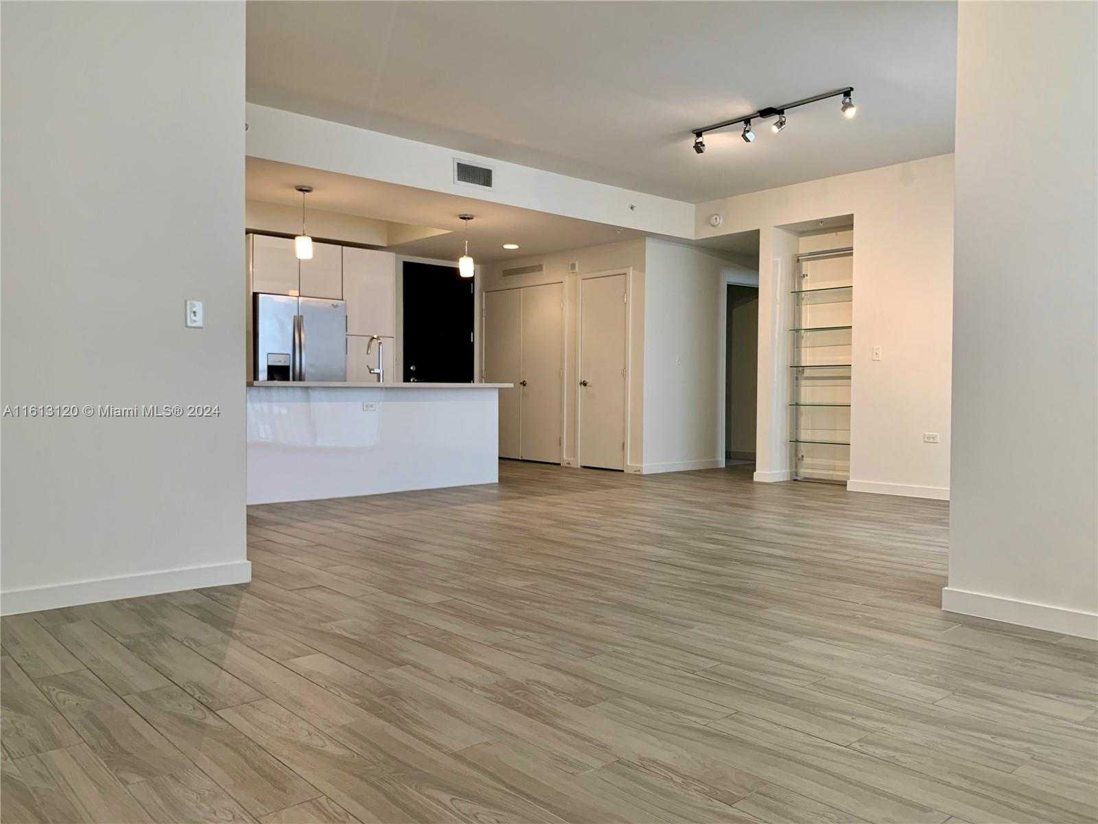 Small Image of 999 SOUTH WEST 1ST AVE #3206, Miami Number 10