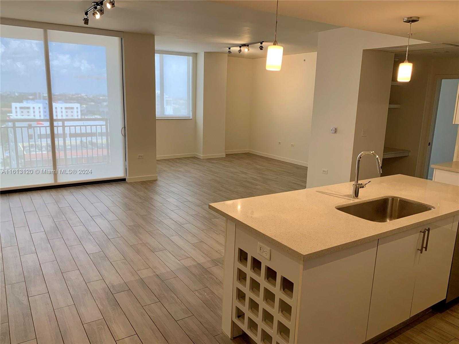 Small Image of 999 SOUTH WEST 1ST AVE #3206, Miami Number 2