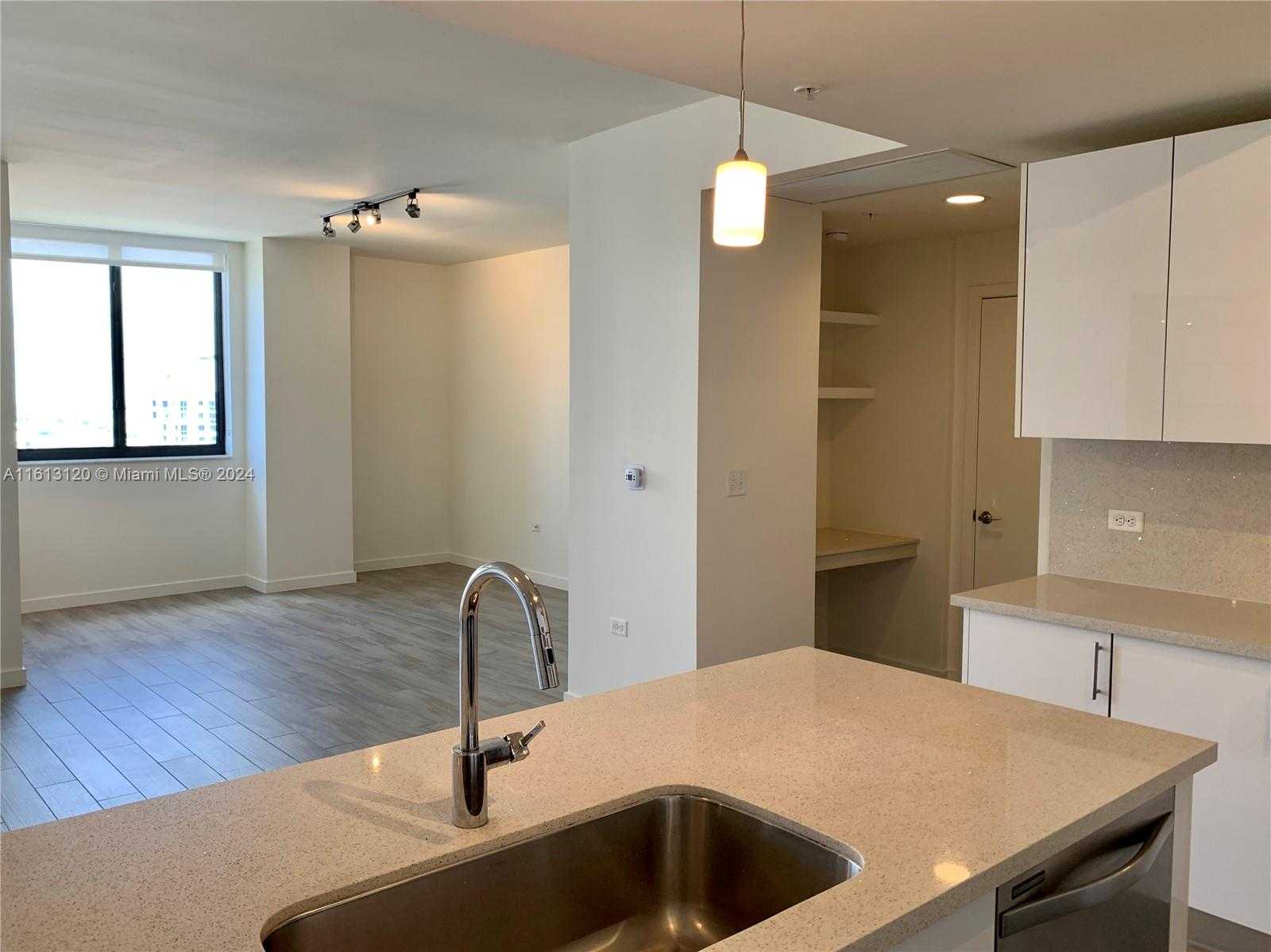 Small Image of 999 SOUTH WEST 1ST AVE #3206, Miami Number 20