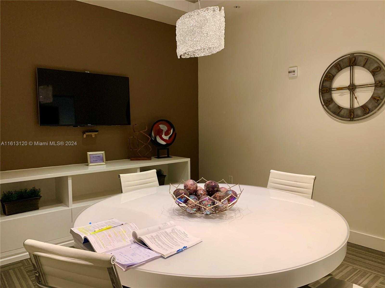 Small Image of 999 SOUTH WEST 1ST AVE #3206, Miami Number 23