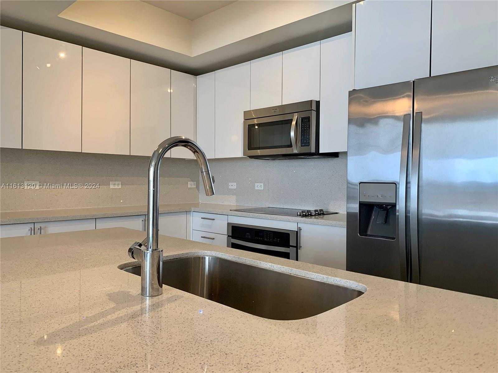 Small Image of 999 SOUTH WEST 1ST AVE #3206, Miami Number 6