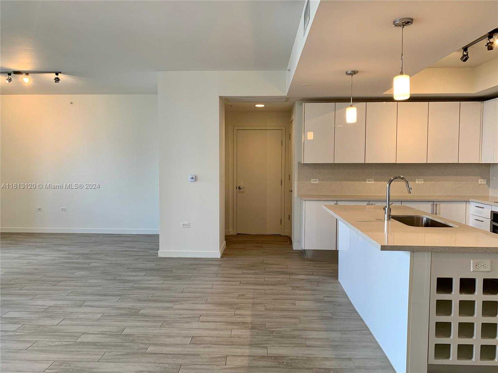 Small Image of 999 SOUTH WEST 1ST AVE #3206, Miami Number 8