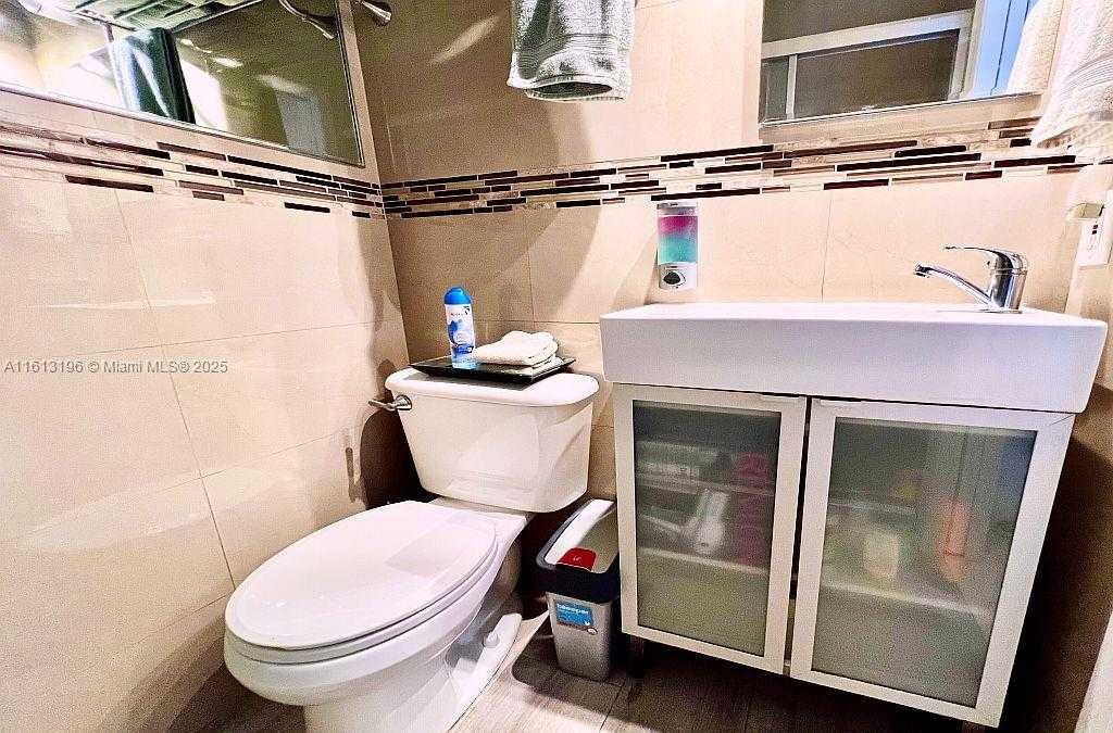 Small Image of 335 OCEAN DR #311, Miami Beach Number 19