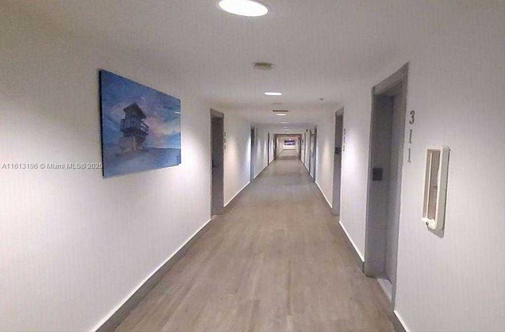 Small Image of 335 OCEAN DR #311, Miami Beach Number 7