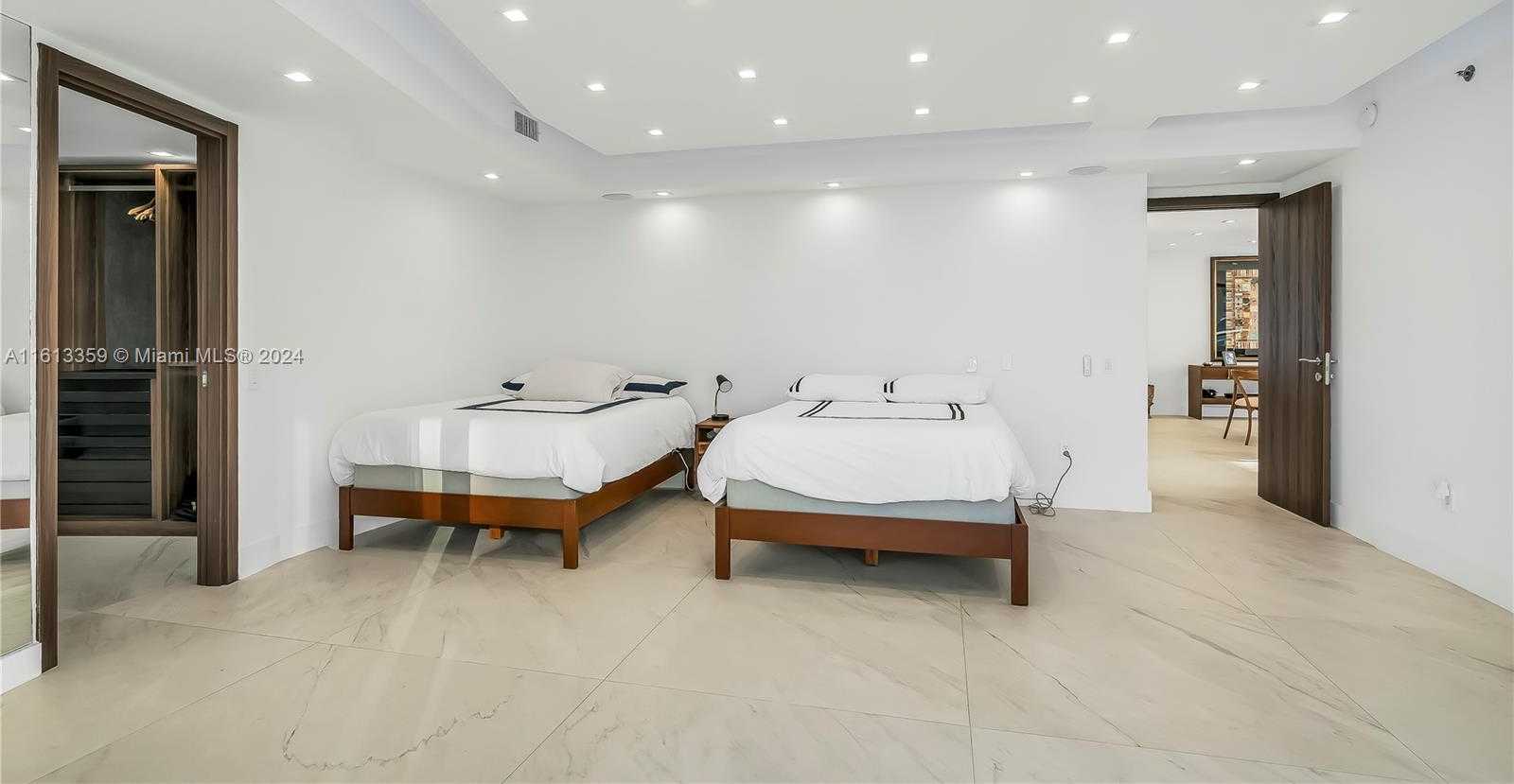 Small Image of 450 ALTON RD #901-902, Miami Beach Number 19