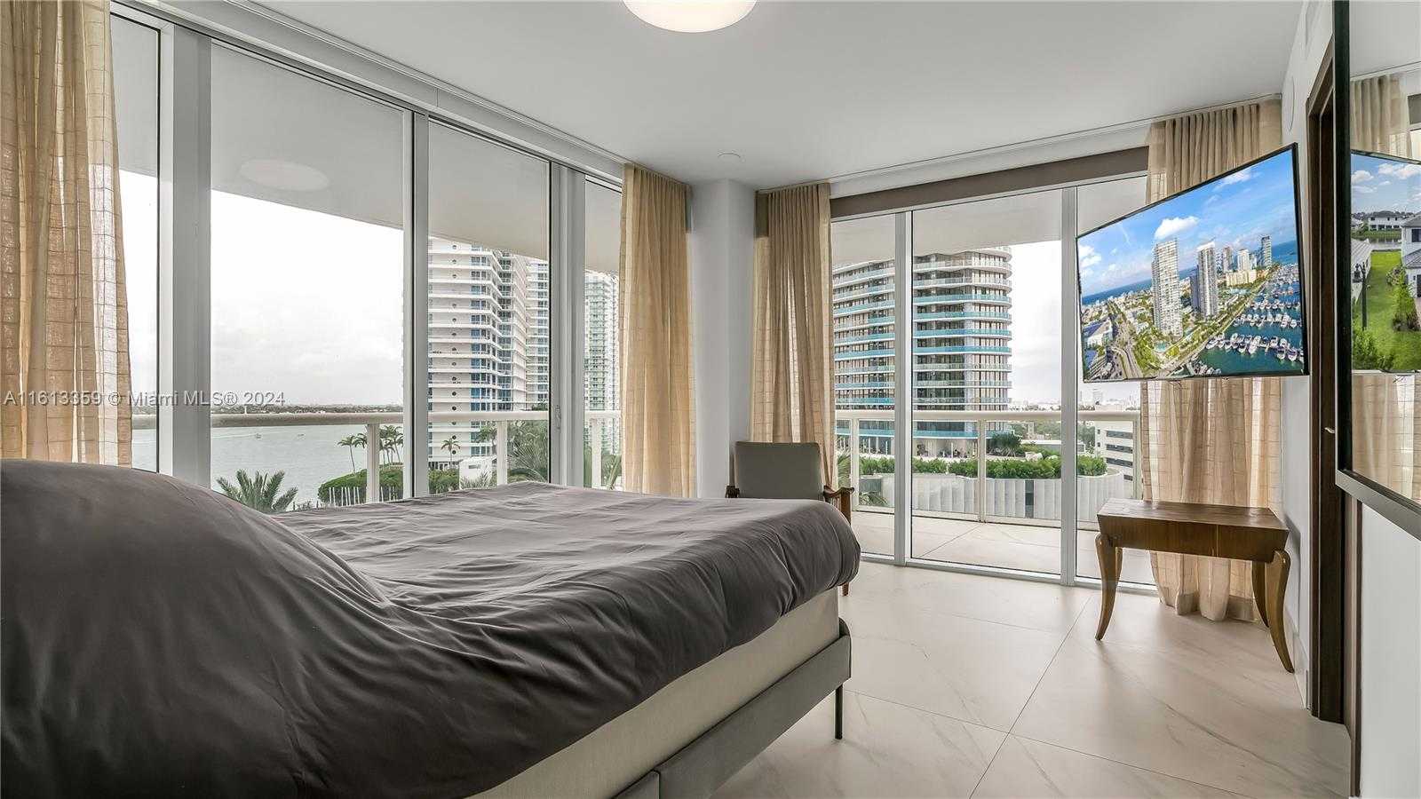 Small Image of 450 ALTON RD #901-902, Miami Beach Number 25
