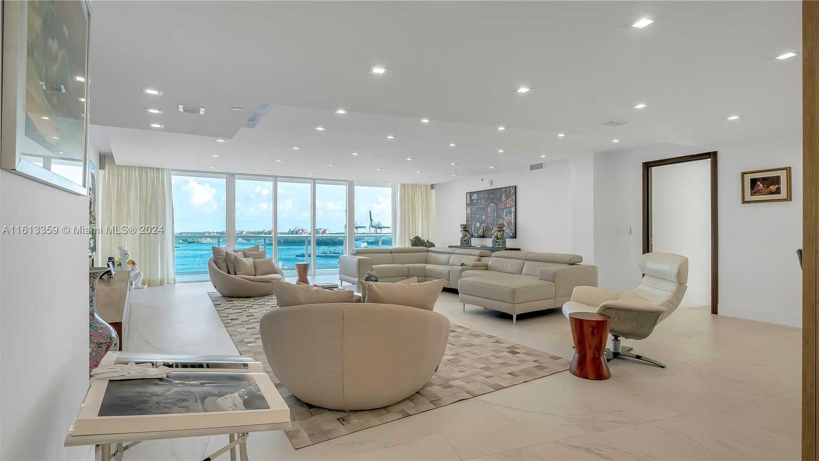 Small Image of 450 ALTON RD #901-902, Miami Beach Number 8