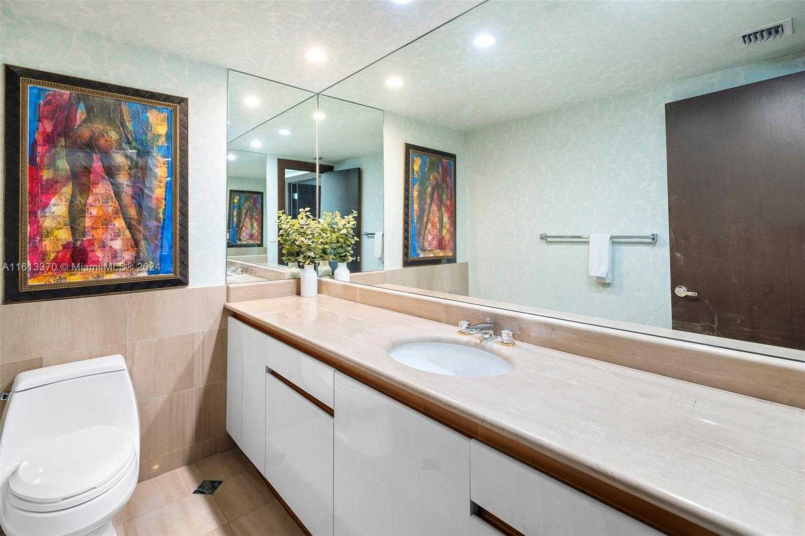Small Image of 1643 BRICKELL AVE #704, Miami Number 15