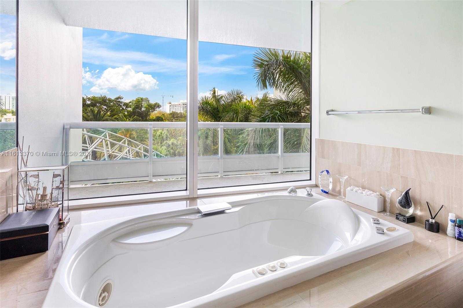 Small Image of 1643 BRICKELL AVE #704, Miami Number 18