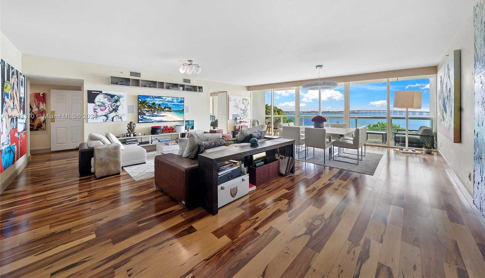 Small Image of 1643 BRICKELL AVE #704, Miami Number 6