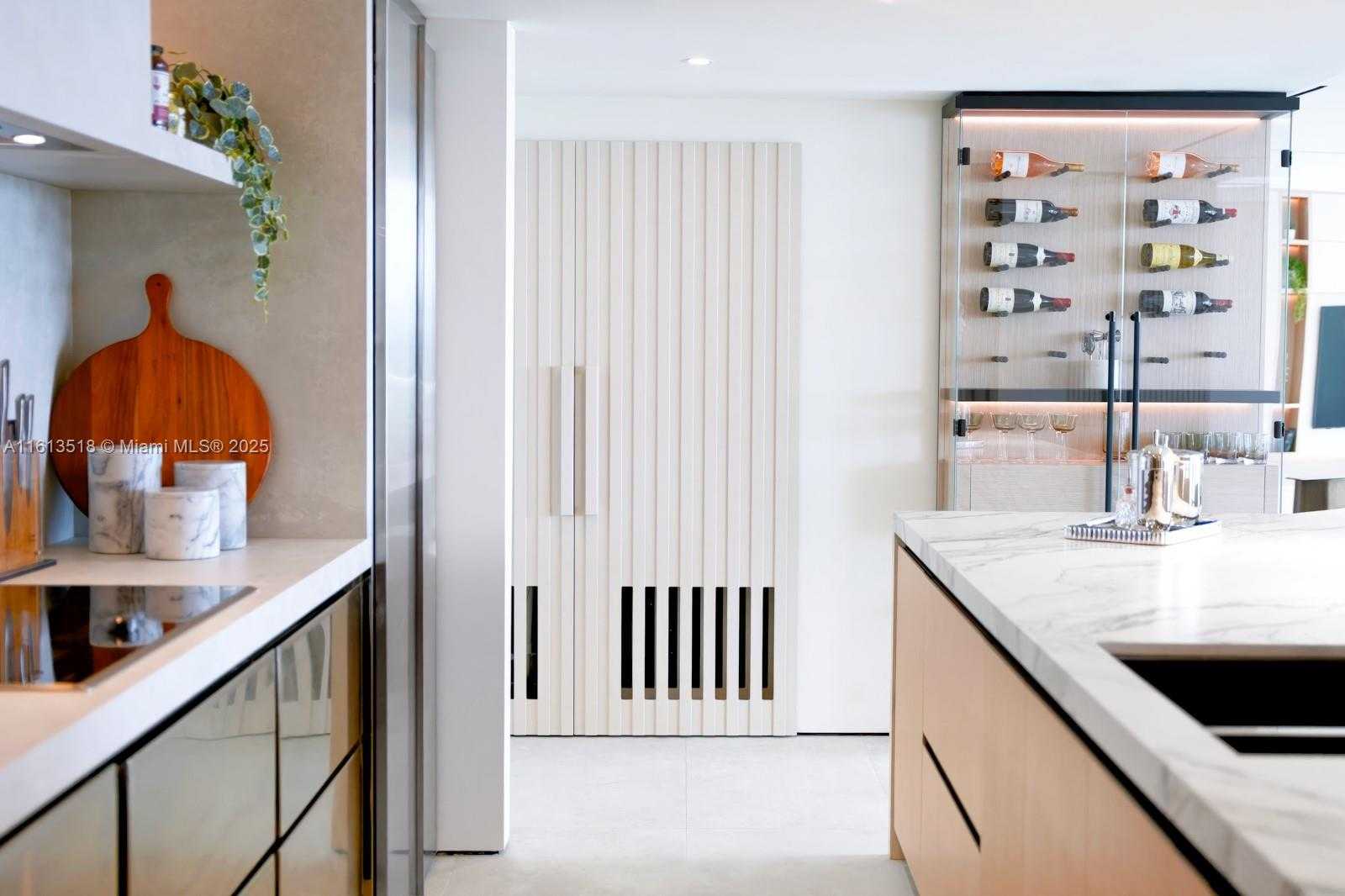 Small Image of 650 West Ave, Miami Beach, FL 33139, USA Number 12