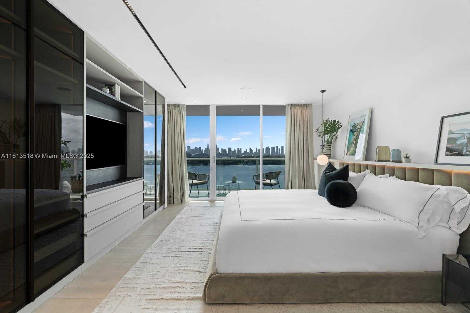 Small Image of 650 West Ave, Miami Beach, FL 33139, USA Number 13