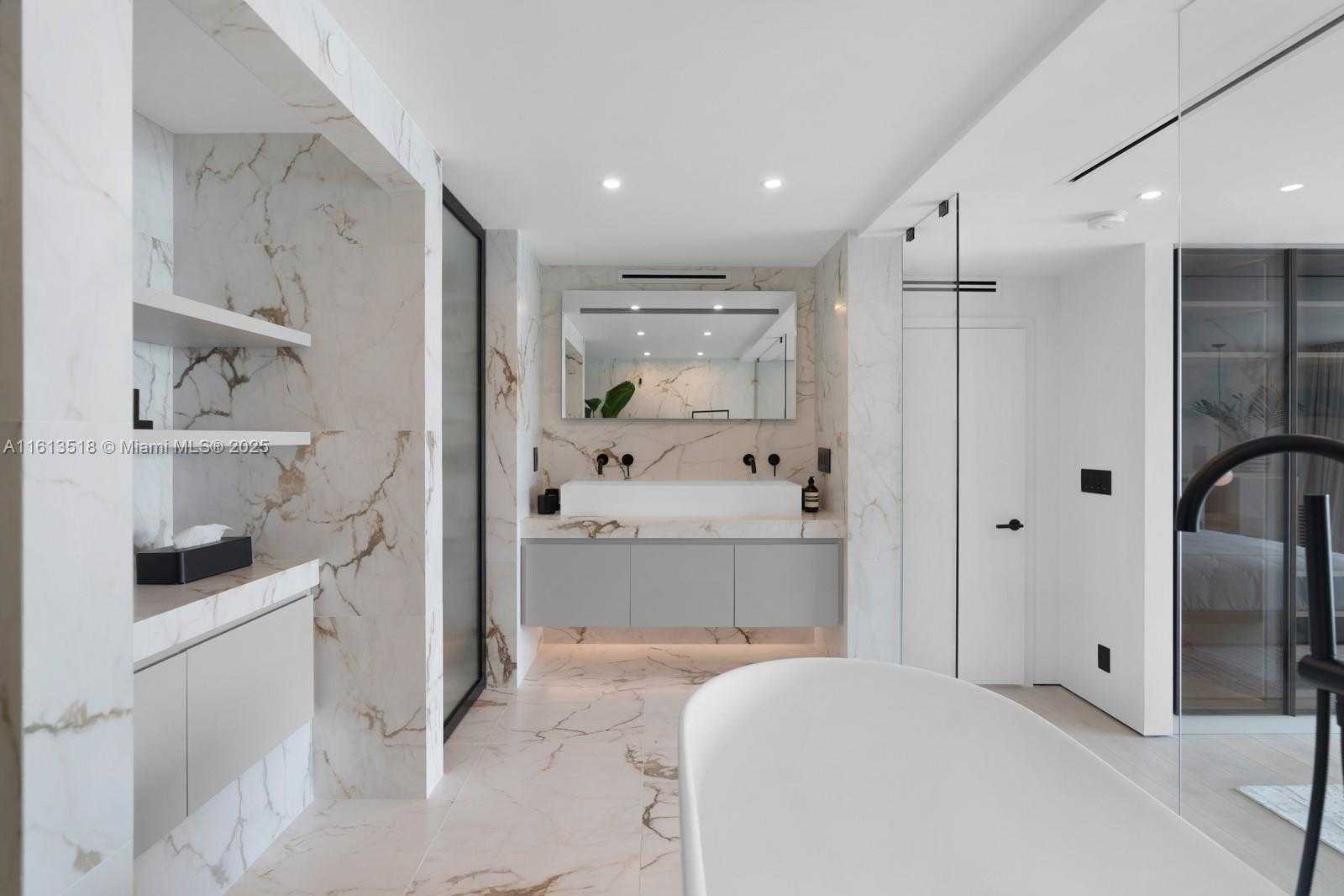 Small Image of 650 West Ave, Miami Beach, FL 33139, USA Number 16