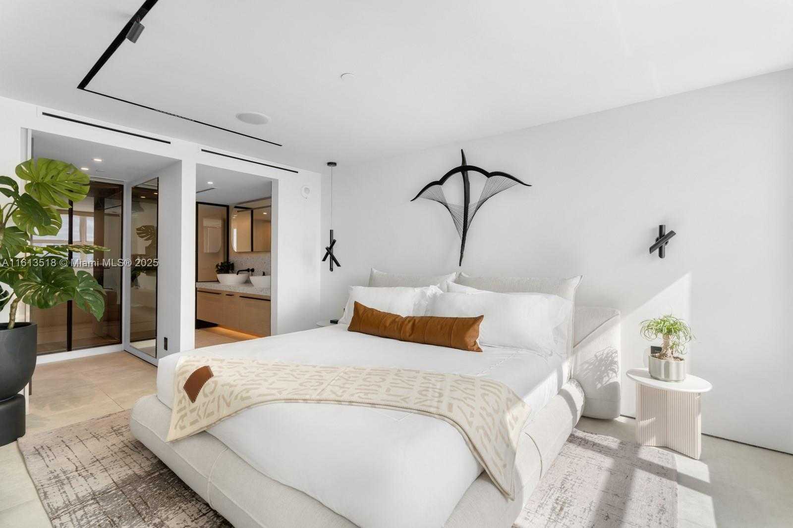 Small Image of 650 West Ave, Miami Beach, FL 33139, USA Number 19