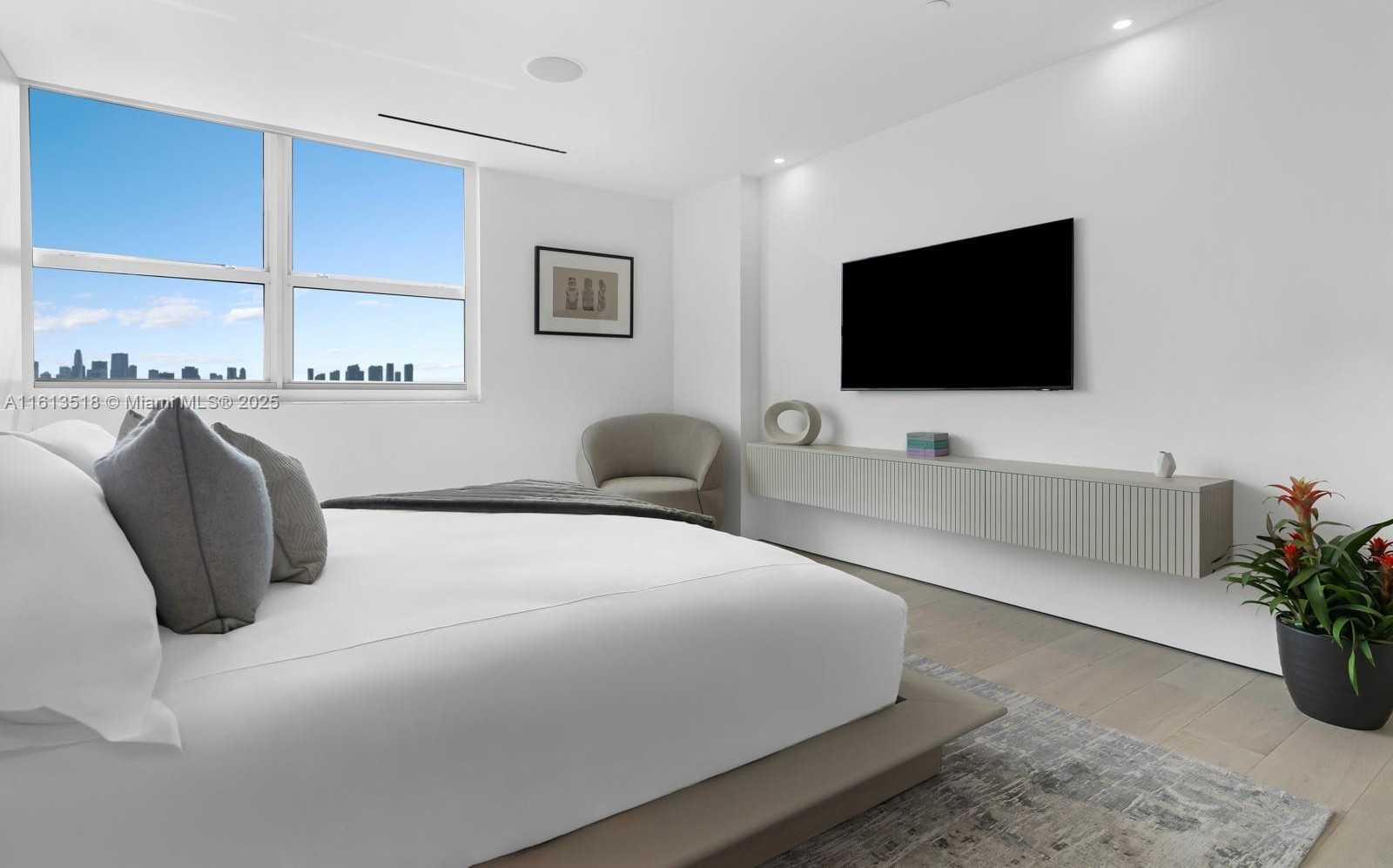Small Image of 650 West Ave, Miami Beach, FL 33139, USA Number 23