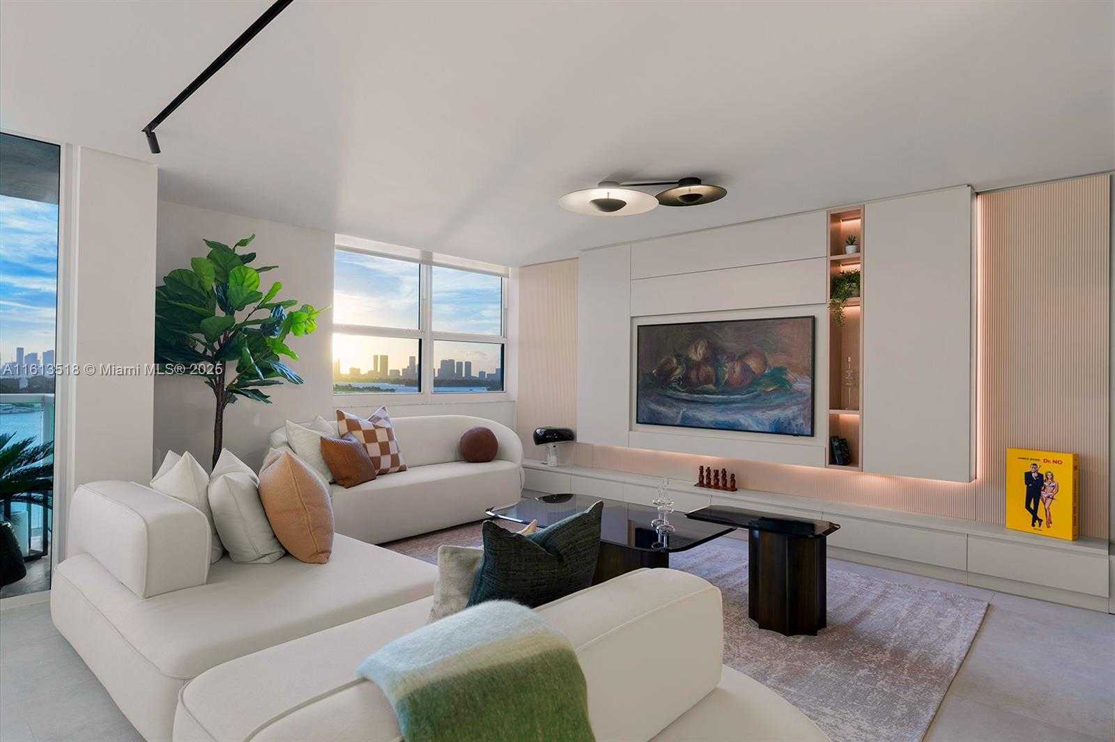 Small Image of 650 West Ave, Miami Beach, FL 33139, USA Number 26
