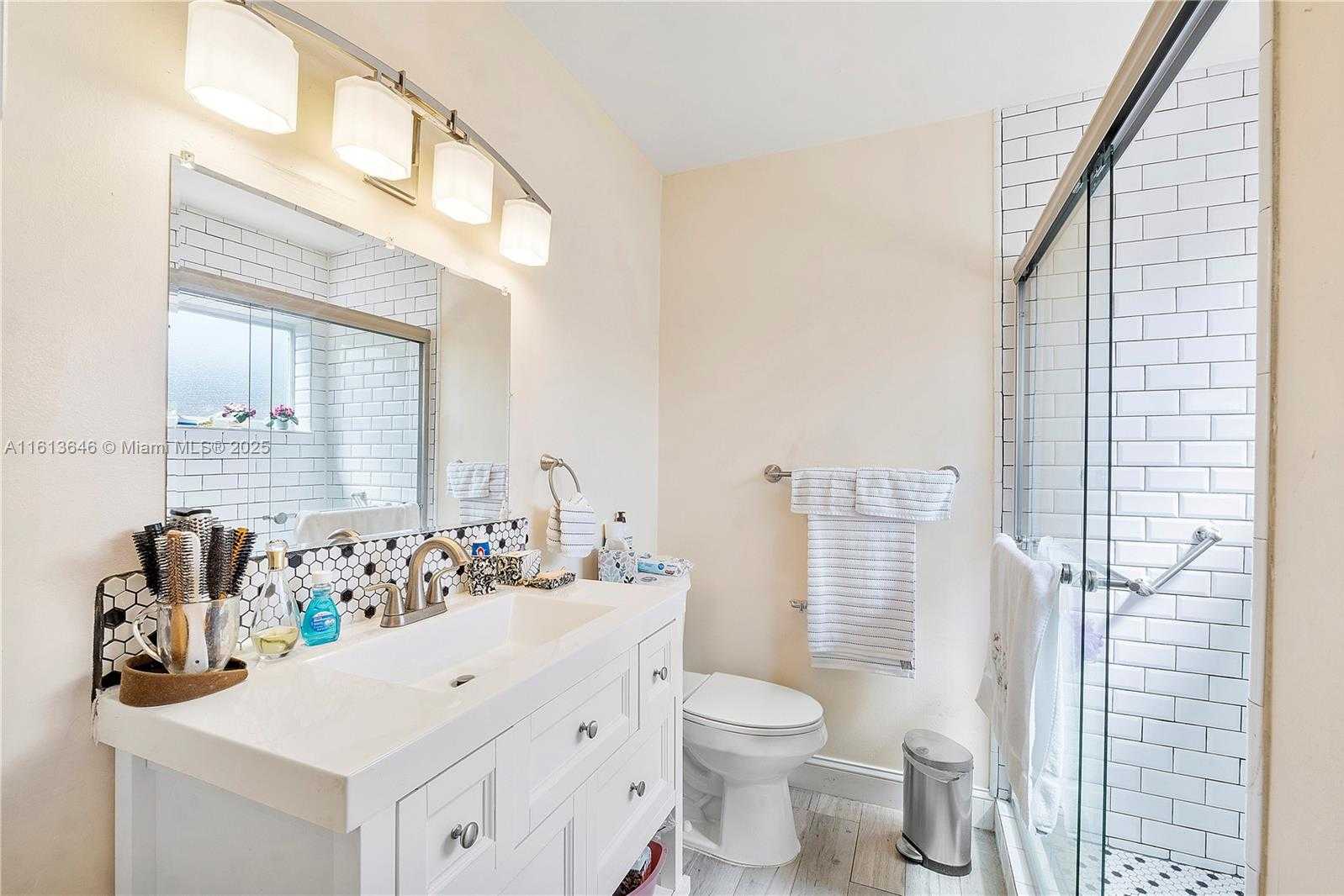 Small Image of 11091 NORTH WEST 7TH ST #202, Miami Number 17