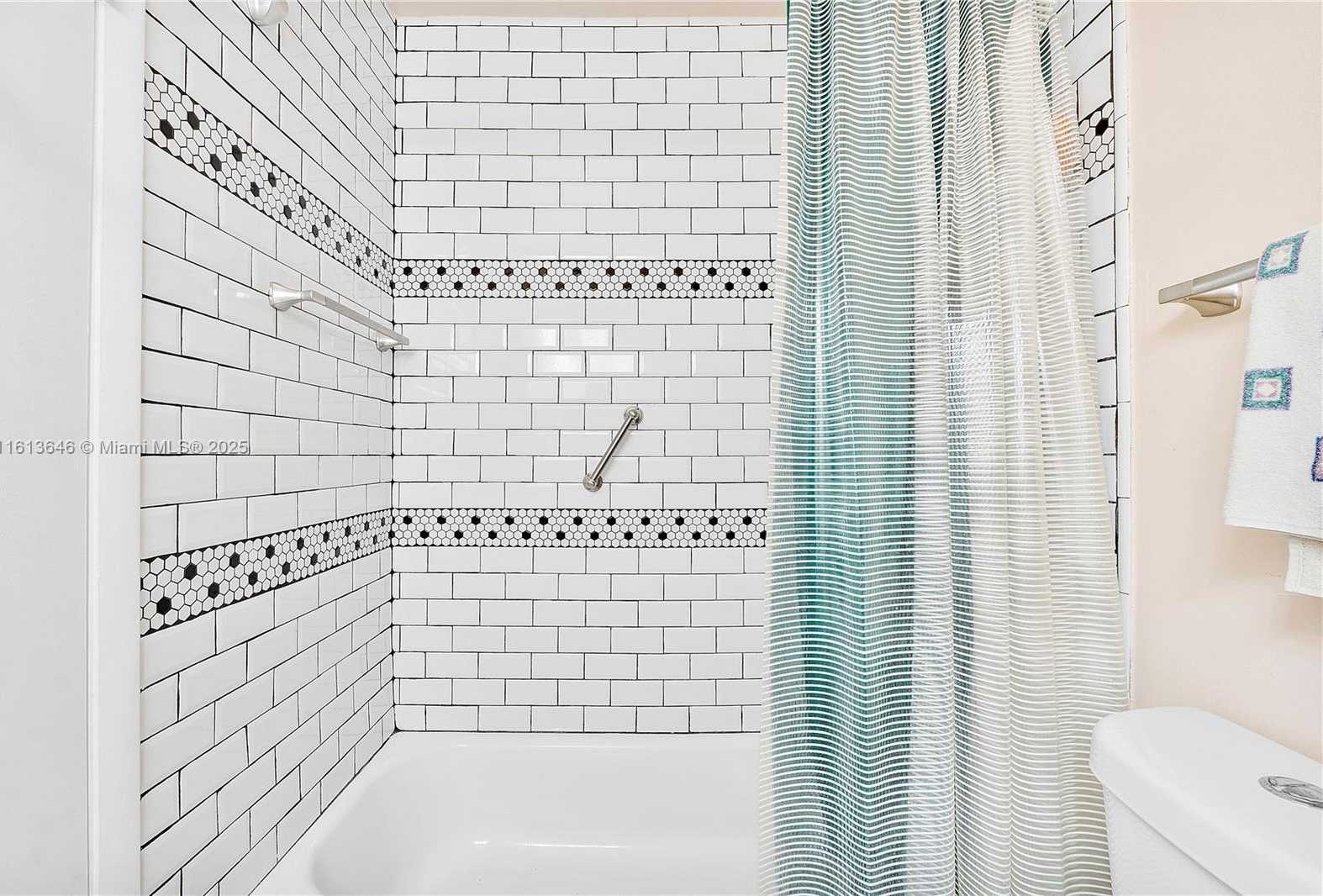 Small Image of 11091 NORTH WEST 7TH ST #202, Miami Number 20