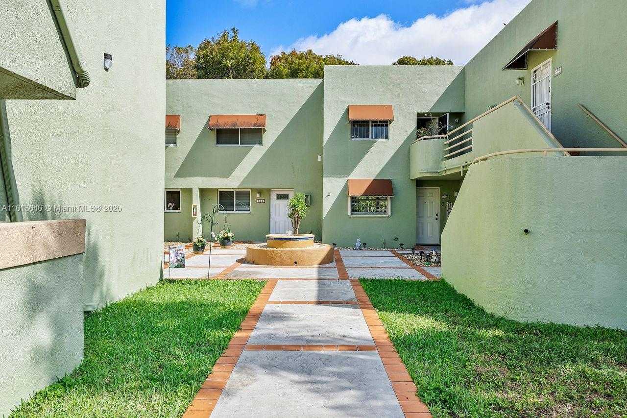 Small Image of 11091 NORTH WEST 7TH ST #202, Miami Number 4