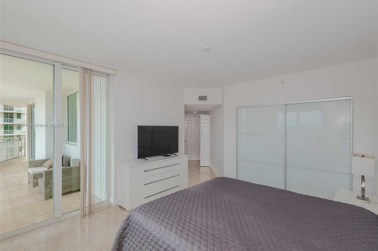 Small Image of 1755 E HALLANDALE BEACH BLVD #1407E, Hallandale Beach Number 14
