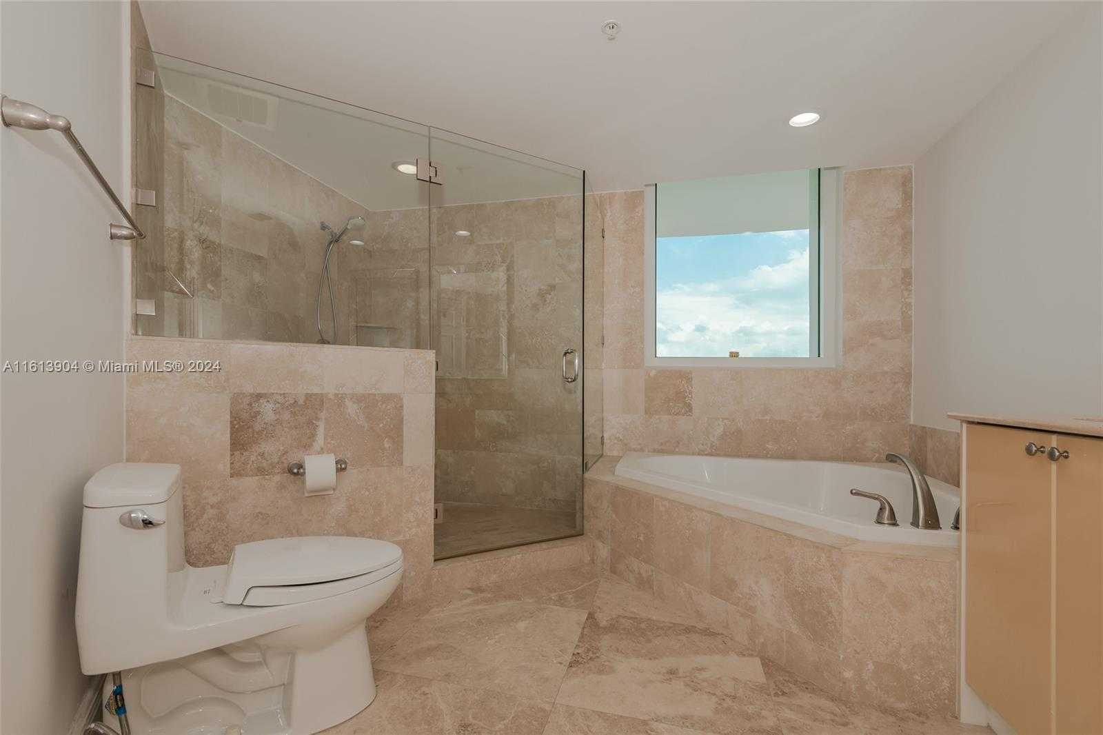 Small Image of 1755 E HALLANDALE BEACH BLVD #1407E, Hallandale Beach Number 16