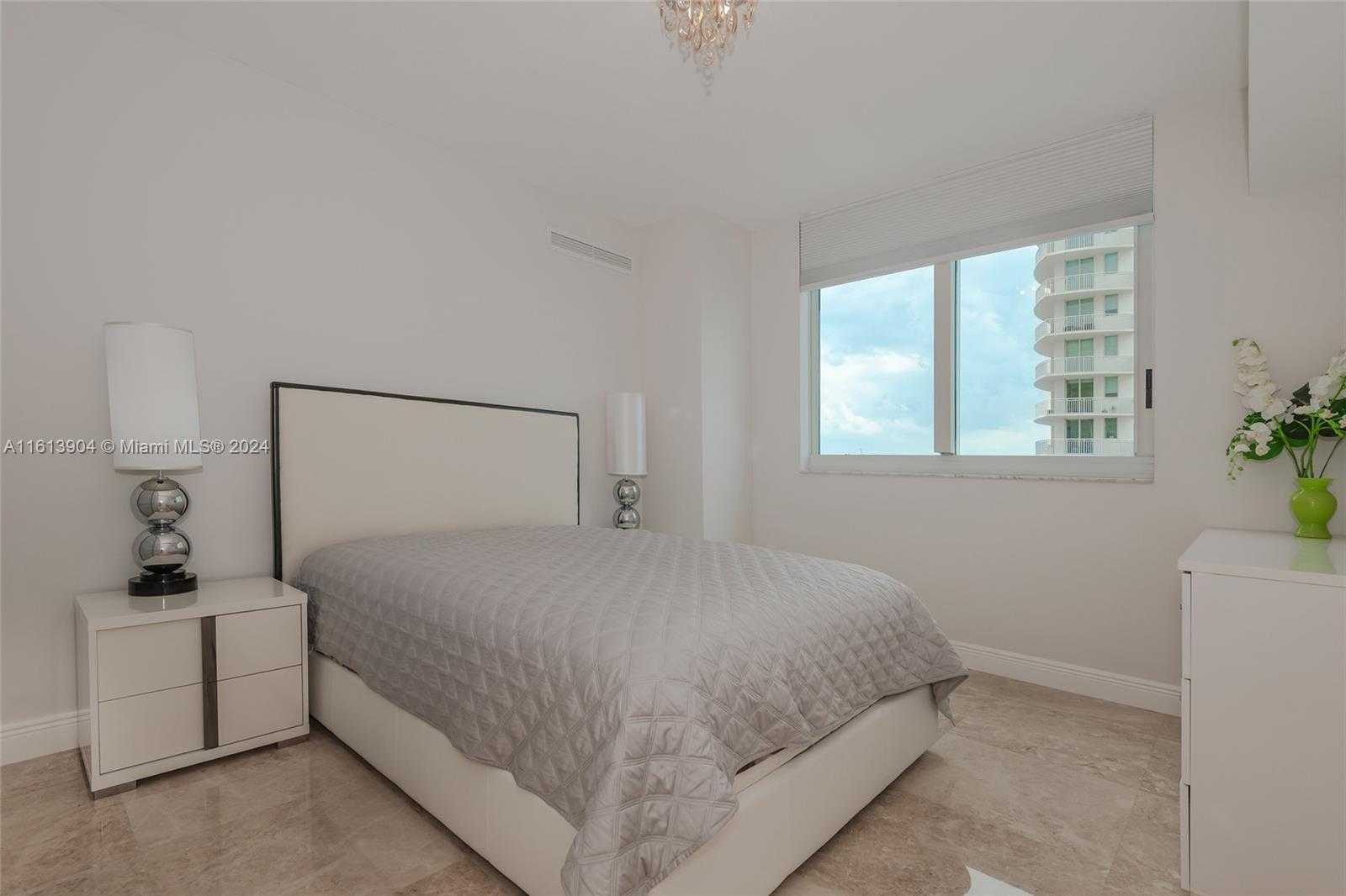 Small Image of 1755 E HALLANDALE BEACH BLVD #1407E, Hallandale Beach Number 19